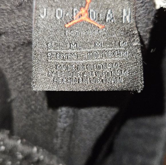 Nike shorts - Picture 2 of 2